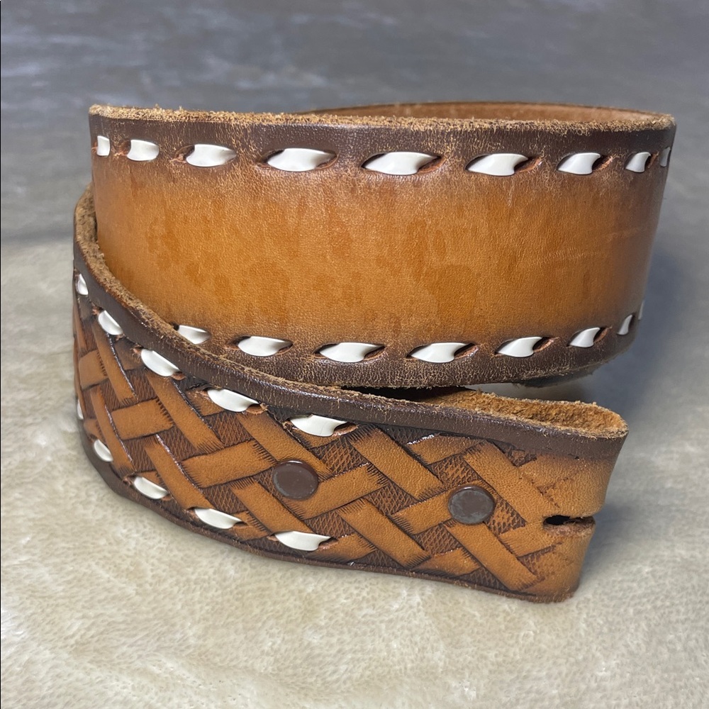 Dallas Belt Co. Leather Embossed/Stamped Tan Men's Belt